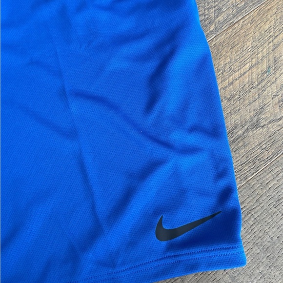 Nike Men’s Training 9” Shorts - Picture 2 of 3